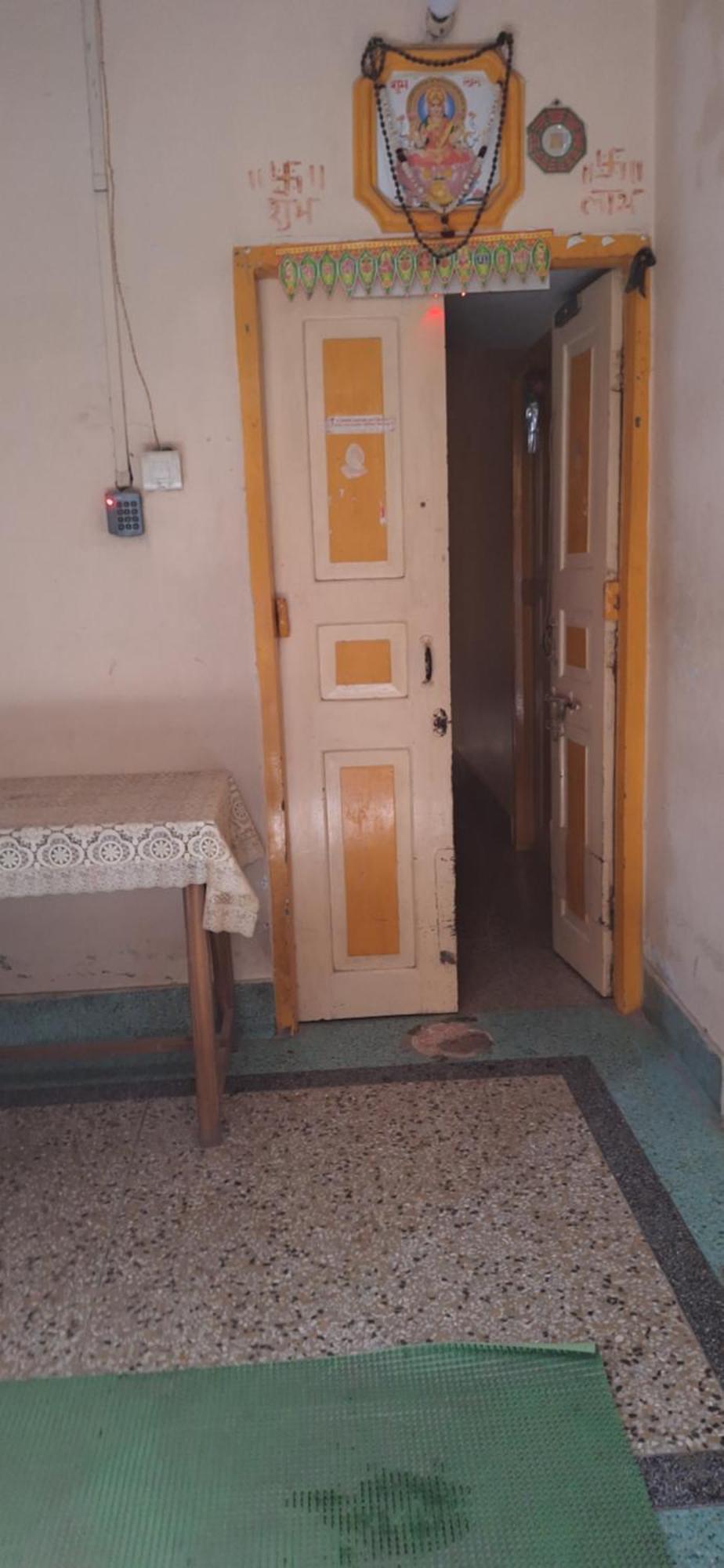 Shiv Savitri Niwas Apartment
